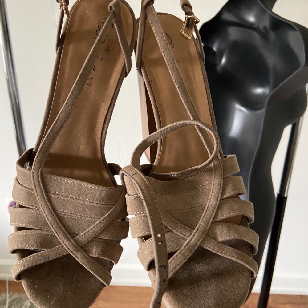 Used  heels size 10